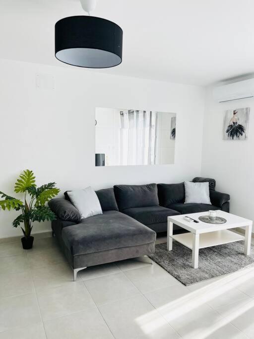 Maison 4 Personnes Avec Jacuzzi Marignane Extérieur photo